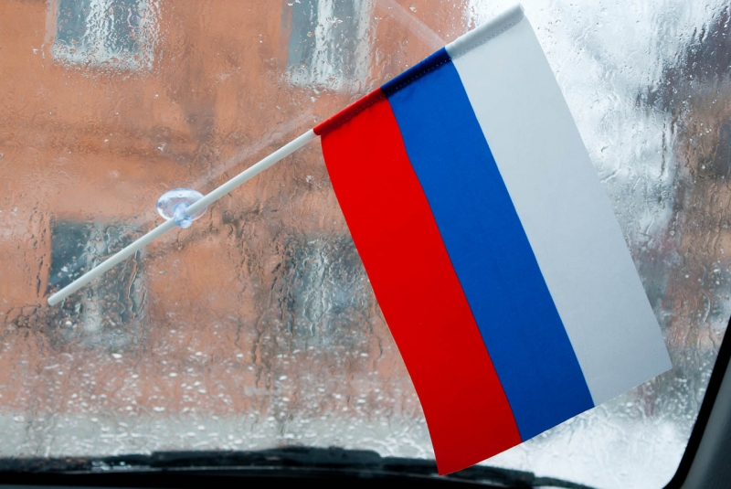 Флаг России с присоской в машину
